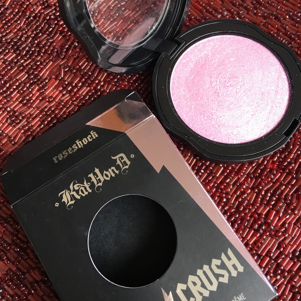 Kat Von D Metal Crush Rose color